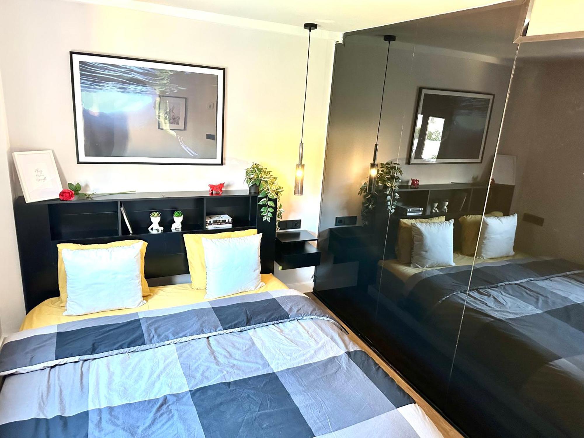 Lux Modern *