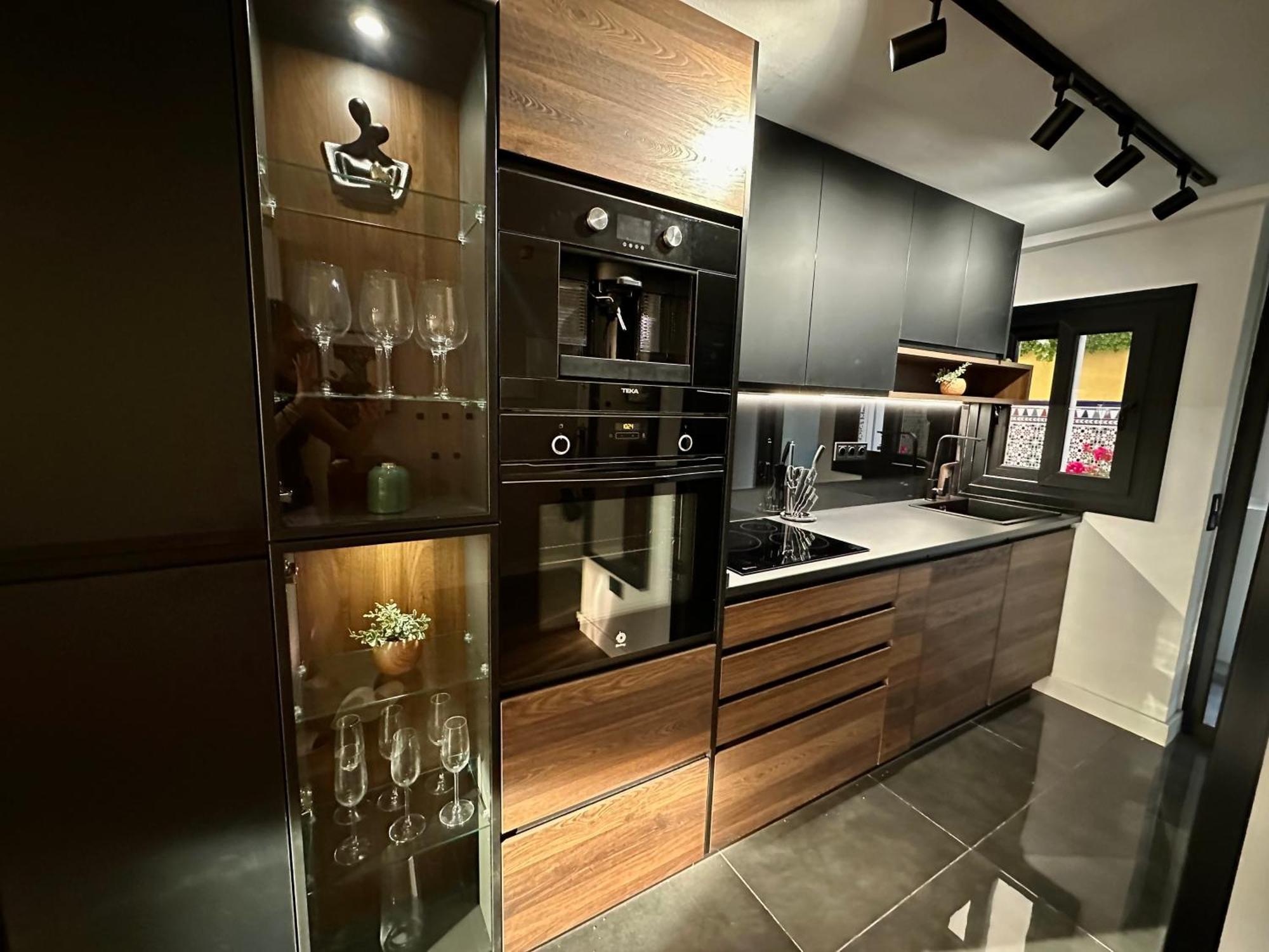 Lux Modern *